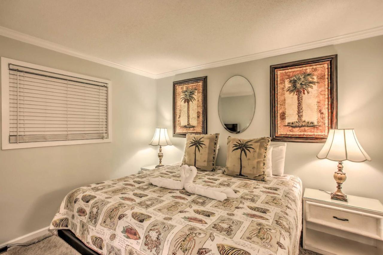 Cozy Myrtle Escape With Amenities! Apartment
